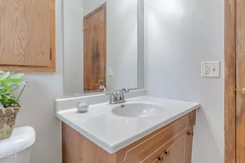 Bath - 1909 Divide Ave, Bismarck, ND 58501 photo 5 of 7
