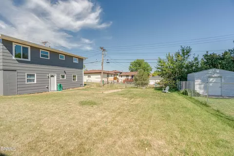 Exterior - 1909 Divide Ave, Bismarck, ND 58501 photo 3 of 5