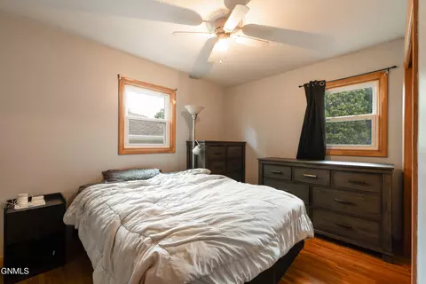 2128 E Avenue Ave E, Bismarck, ND 58501 photo 13