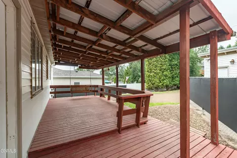 2128 E Avenue Ave E, Bismarck, ND 58501 photo 8