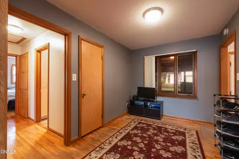 2128 E Avenue Ave E, Bismarck, ND 58501 photo 10