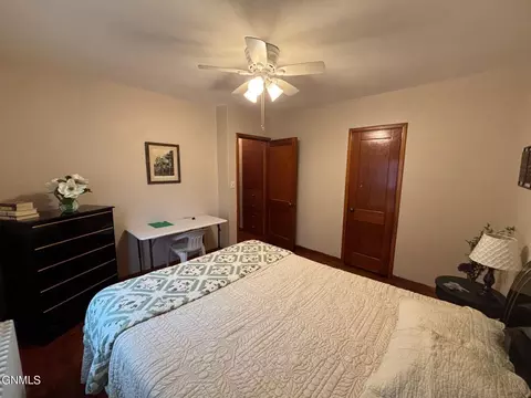 Bedroom - 402 Brewster St E, Harvey, ND 58341 photo 5 of 5