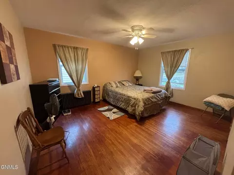Bedroom - 402 Brewster St E, Harvey, ND 58341 photo 1 of 5