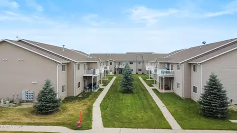 4000 Mckenzie Dr SE, Mandan, ND 58554