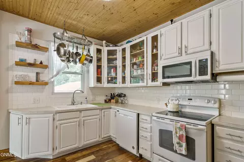 815 1st Ave E, Williston, ND 58801 photo 14