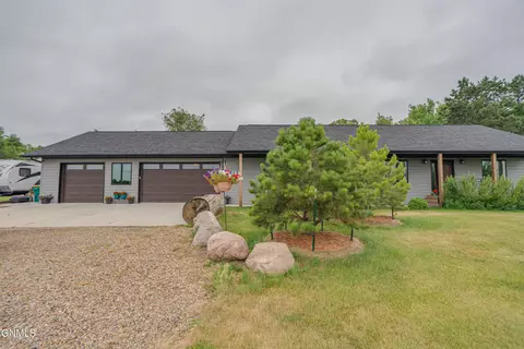 2711 6th Ave N, Mandan, ND 58554