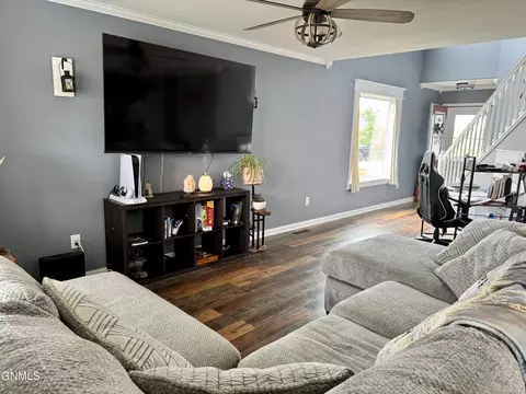 5809 Vanessa Ave, Williston, ND 58801 photo 9