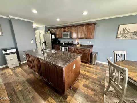 5809 Vanessa Ave, Williston, ND 58801 photo 18