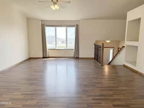 5000 Weyburn Dr, Bismarck, ND 58503 photo 34