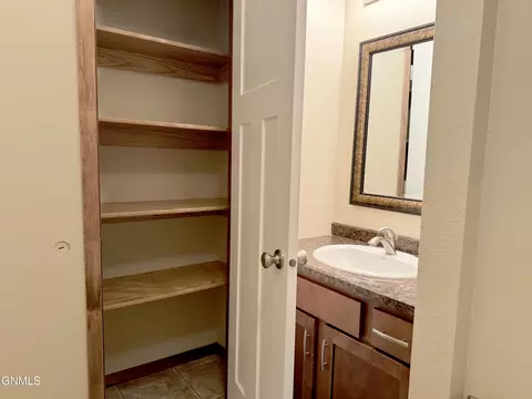 5000 Weyburn Dr, Bismarck, ND 58503 photo 24