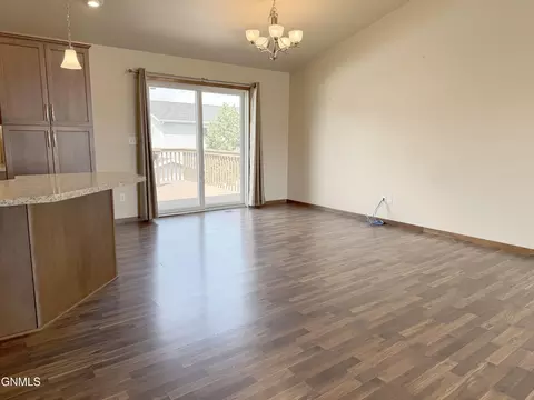 5000 Weyburn Dr, Bismarck, ND 58503 photo 31