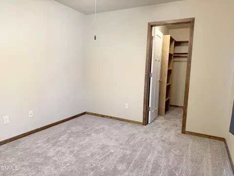 5000 Weyburn Dr, Bismarck, ND 58503 photo 29