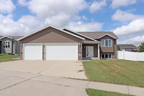 5000 Weyburn Dr, Bismarck, ND 58503 photo 46
