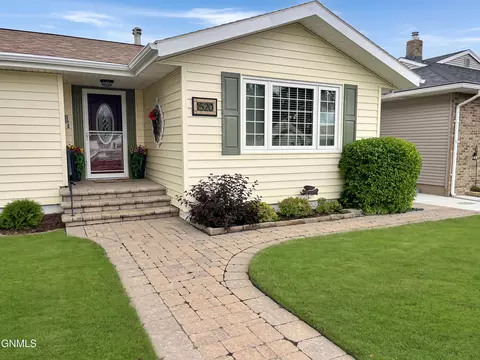 1520 Main St, Williston, ND 58801 photo 3