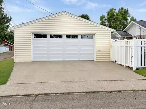1520 Main St, Williston, ND 58801 photo 36