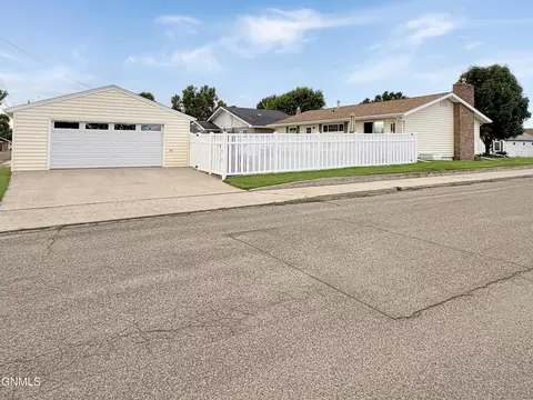 1520 Main St, Williston, ND 58801 photo 37