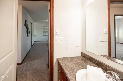 Bath - 1003 Bremner Ave, Bismarck, ND 58503 photo 4 of 5