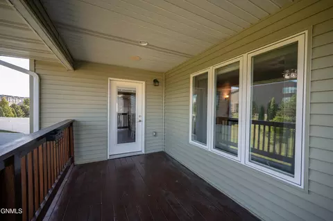Exterior - 1003 Bremner Ave, Bismarck, ND 58503 photo 7 of 14