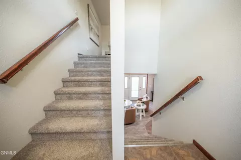 Entry Way - 1003 Bremner Ave, Bismarck, ND 58503 photo 2 of 6
