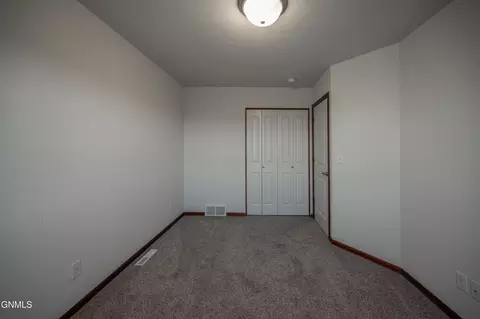 Bedroom - 1003 Bremner Ave, Bismarck, ND 58503 photo 3 of 13