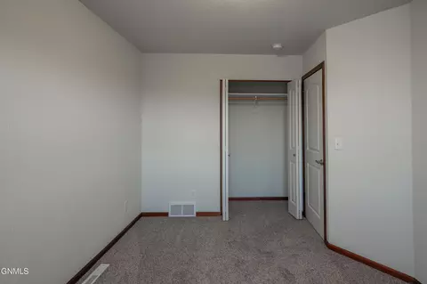 Bedroom - 1003 Bremner Ave, Bismarck, ND 58503 photo 2 of 13