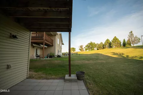 Exterior - 1003 Bremner Ave, Bismarck, ND 58503 photo 8 of 14