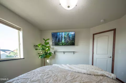 Bedroom - 1003 Bremner Ave, Bismarck, ND 58503 photo 7 of 13