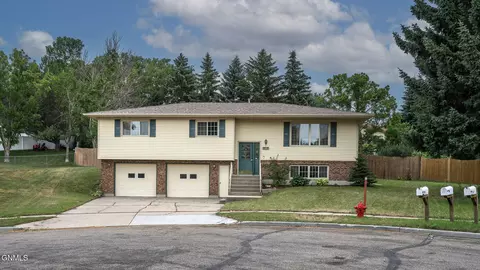 Exterior - 2361 Rolling Dr, Bismarck, ND 58501 photo 2 of 9