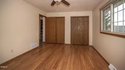 Bedroom - 2361 Rolling Dr, Bismarck, ND 58501 photo 6 of 9