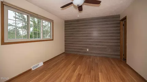 Bedroom - 2361 Rolling Dr, Bismarck, ND 58501 photo 5 of 9