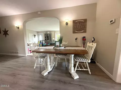 Dining - 305 3rd St, Marion, ND 58466 photo 2 of 4