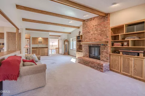 Living - 415 Brandon Dr, Bismarck, ND 58503 photo 7 of 10