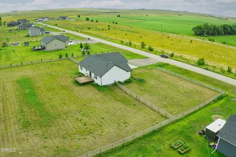 View/Area - 13351 Meadow Creek St, Williston, ND 58801 photo 4 of 5