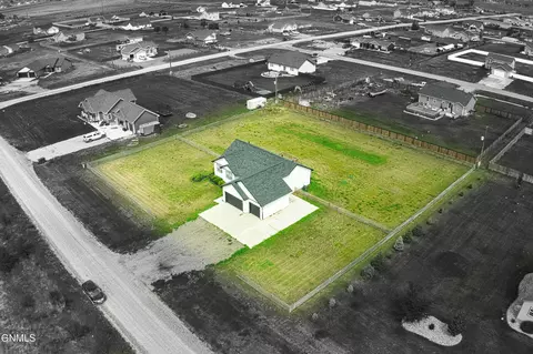 View/Area - 13351 Meadow Creek St, Williston, ND 58801 photo 2 of 5