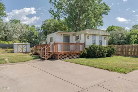 1620 Pennsylvania Ave, Bismarck, ND 58504
