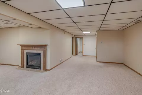 602 Hillview Pl NE, Mandan, ND 58554 photo 35