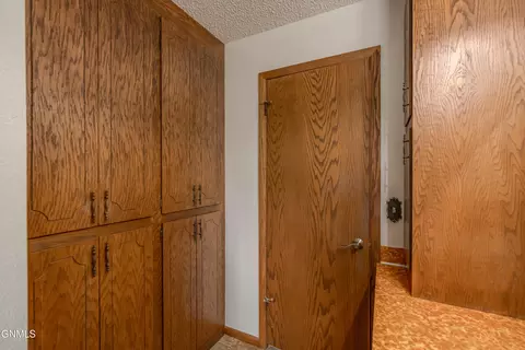 602 Hillview Pl NE, Mandan, ND 58554 photo 24