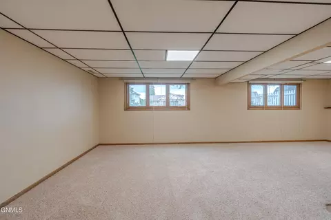 602 Hillview Pl NE, Mandan, ND 58554 photo 31