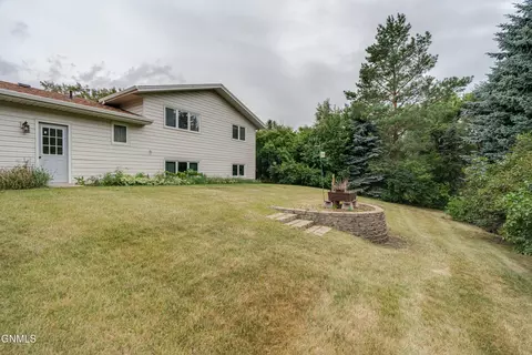 602 Hillview Pl NE, Mandan, ND 58554 photo 51