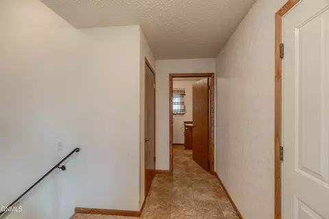 602 Hillview Pl NE, Mandan, ND 58554 photo 7