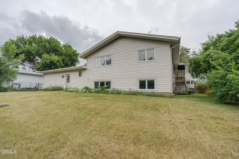 602 Hillview Pl NE, Mandan, ND 58554 photo 52