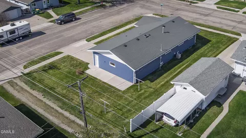 2802 E Ave E, Bismarck, ND 58501 photo 42