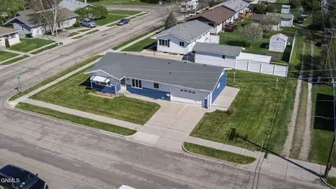 2802 E Ave E, Bismarck, ND 58501 photo 40