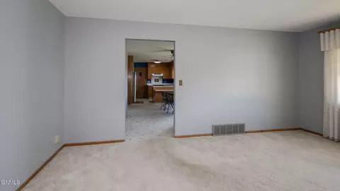 2802 E Ave E, Bismarck, ND 58501 photo 21