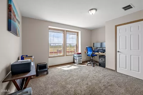 14923 Cochise St, Williston, ND 58801 photo 17