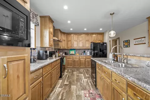 14923 Cochise St, Williston, ND 58801 photo 10