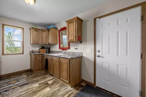 14923 Cochise St, Williston, ND 58801 photo 20