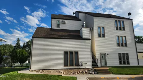 1101 Jefferson Ave, Bismarck, ND 58504