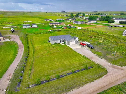 View/Area - 5512 Ronan Ave, Williston, ND 58801 photo 1 of 3