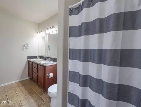 Bath - 5512 Ronan Ave, Williston, ND 58801 photo 3 of 4